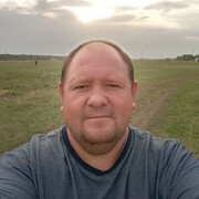  ,   Maksim, 40 ,   ,   