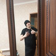  --,   Dominik, 33 ,   ,   