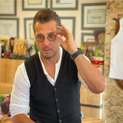  ,   Dennis, 50 ,   c 