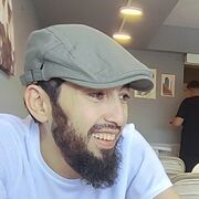  ,  Ali, 25