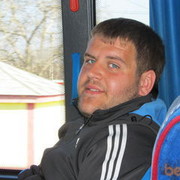  ,   Viktoras, 32 ,   