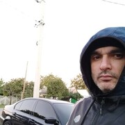  ,  Black, 43