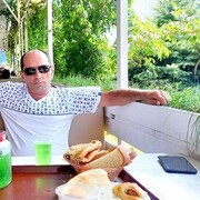  ,  Artur, 48