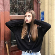  ,   Viktoria, 22 ,   ,   
