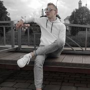  ,   Denis, 25 ,   ,   , c , 