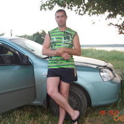  ,   Viktor, 43 ,   