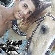  --,  Vitor, 25