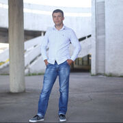  ,   Aleks, 43 ,  