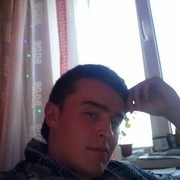  ,  Aleks, 28