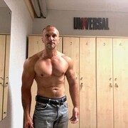  ,   Ruslan, 44 ,   ,   