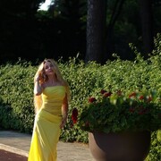  , Agata