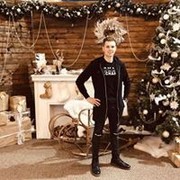  ,  Maksym, 28