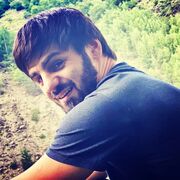  ,  Narek, 35