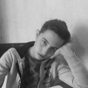  ,  Nik, 32