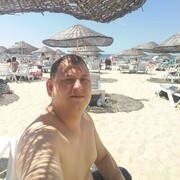  ,  Victor, 34