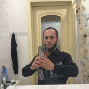  ,  Karim, 28