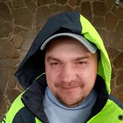  ,   Sergei, 33 ,   c 