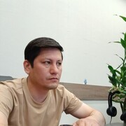  ,  Umar, 30