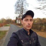  ,  Dmitriy, 32