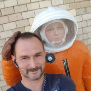  ,   Dima, 44 ,   