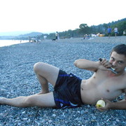  ,  Denis, 32