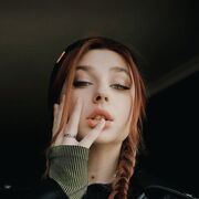  , 