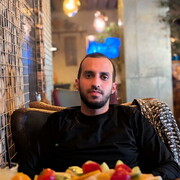  ,  Narek, 24