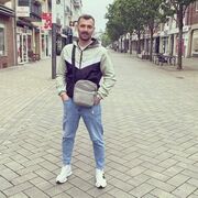 ,  Andrei, 26