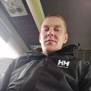  ,  Sasha, 27