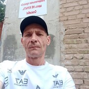  ,   Viktor, 44 ,   ,   