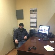  ,  Armen, 38