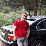  ,   Artur, 46 ,  