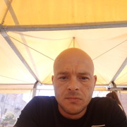  ,  Andrei, 40