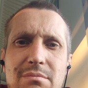  ,  Maksim, 37