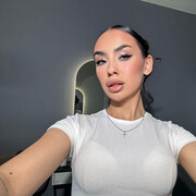  , 