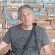  ,   Tommy, 42 ,   ,   