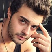 ,  Leon, 28