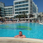 ,   Maksim, 32 ,   ,   , c 