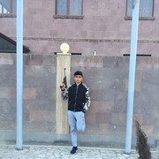  ,   Yuro, 28 ,   ,   , c 