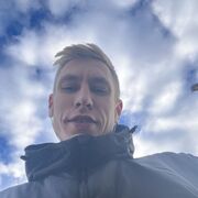  ,   Tom, 29 ,  