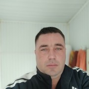  ,   Maxim, 42 ,   ,   , c 