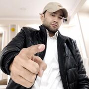  ,  Ali, 30