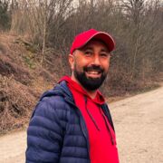  ,   Ali, 44 ,   ,   