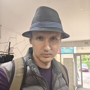  ,   Artem, 39 ,   ,   