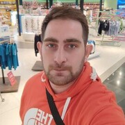  ,  Vardges, 33