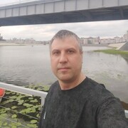  ,  Sergei, 40