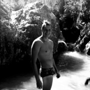  ,  Igor, 25