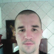  ,   Viktor, 43 ,  