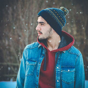  -,  Jonik, 30