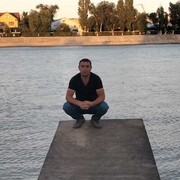  ,  Ruslan, 37